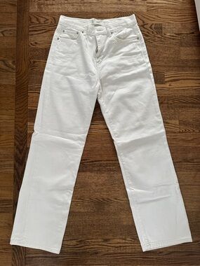 White High-Rise Straight Leg Women's Jeans